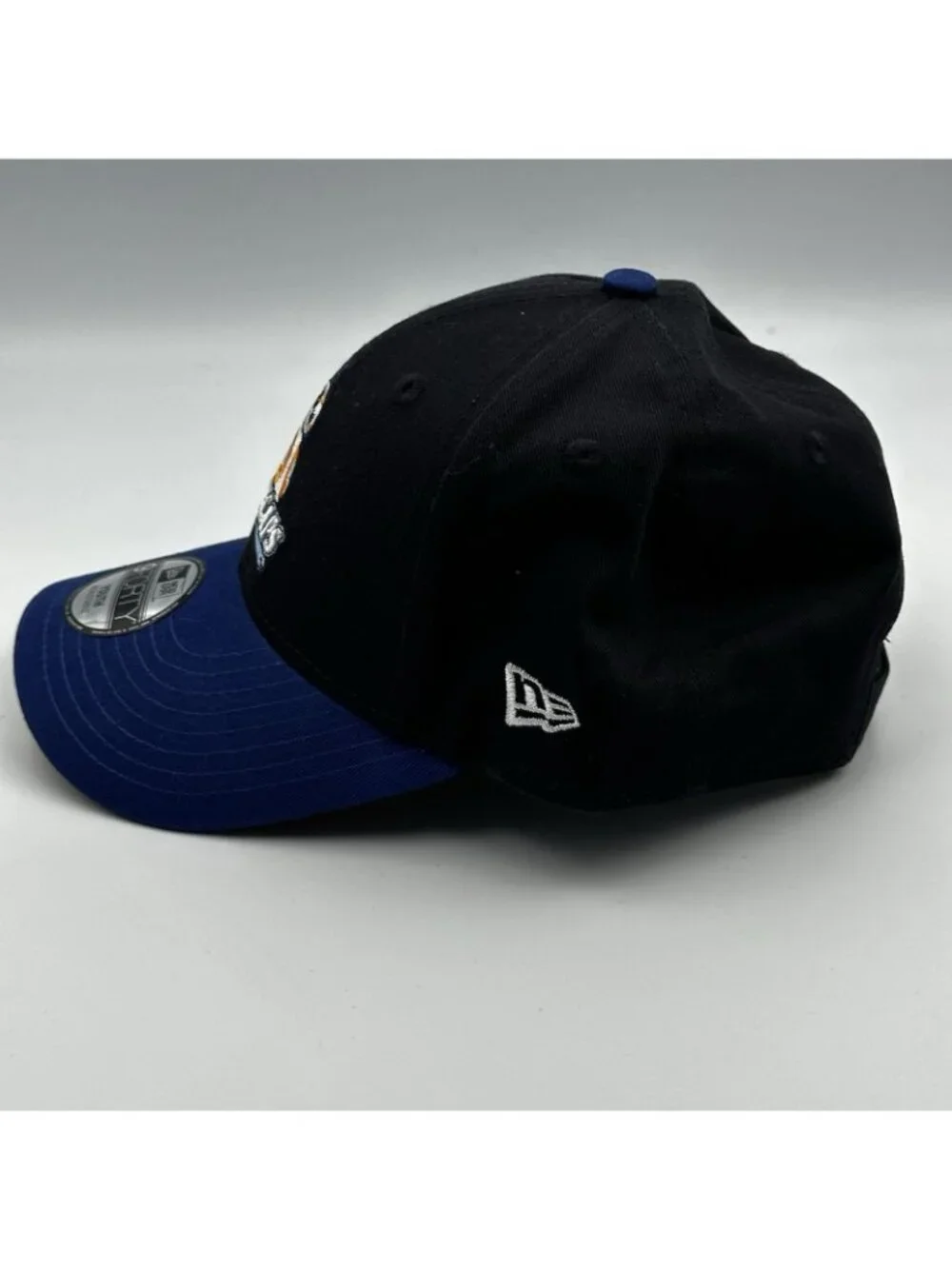 Whitecaps Star Wars Youth Hat BB-8 New Era 9FORTY Black Blue Adjustable Cap